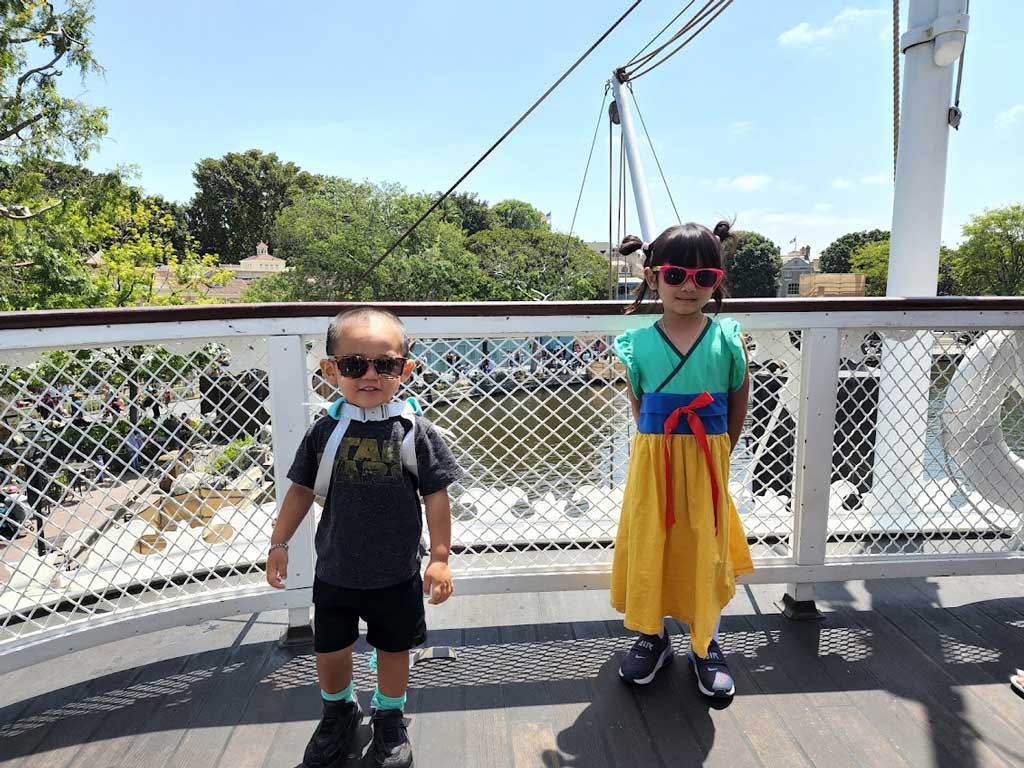 kids wearing sunglasses