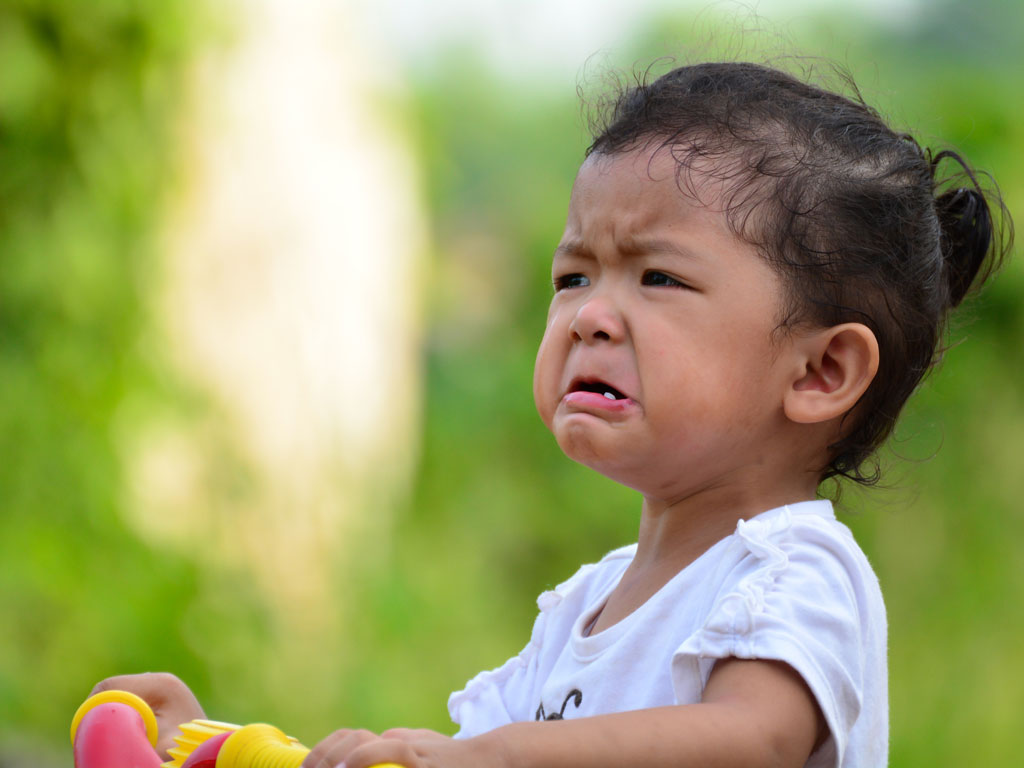 toddler crying for parent