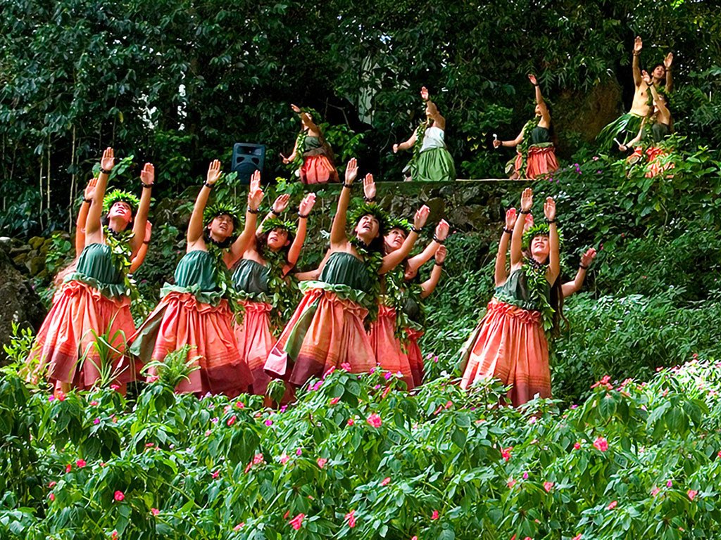 dancers performing hula at Waimea Valley