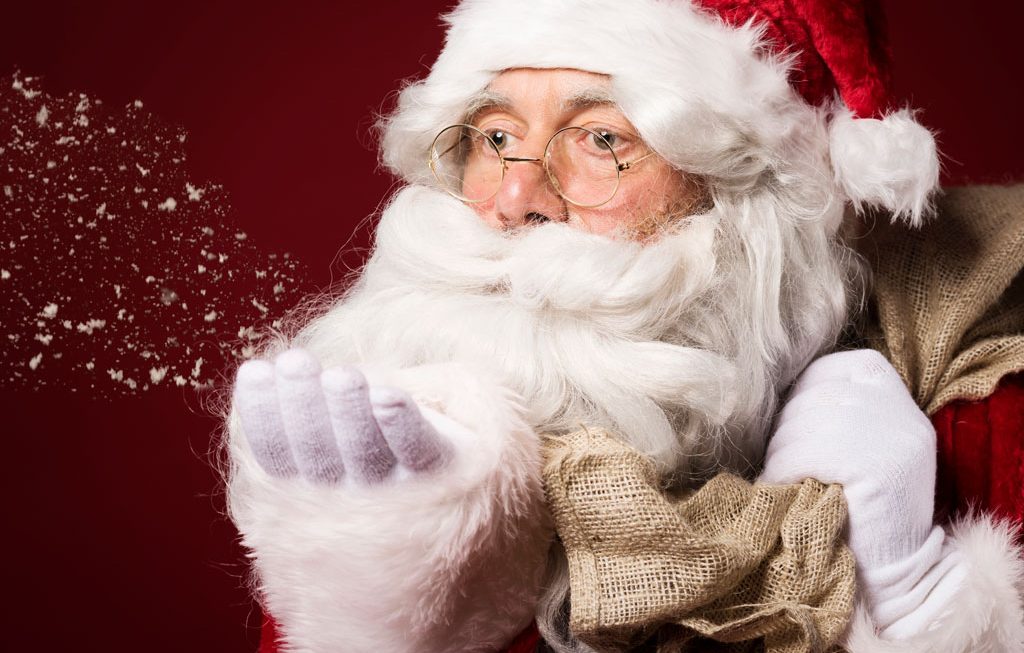 Where to Meet and Snap Photos with Santa in Hawaii: A 2024 Guide