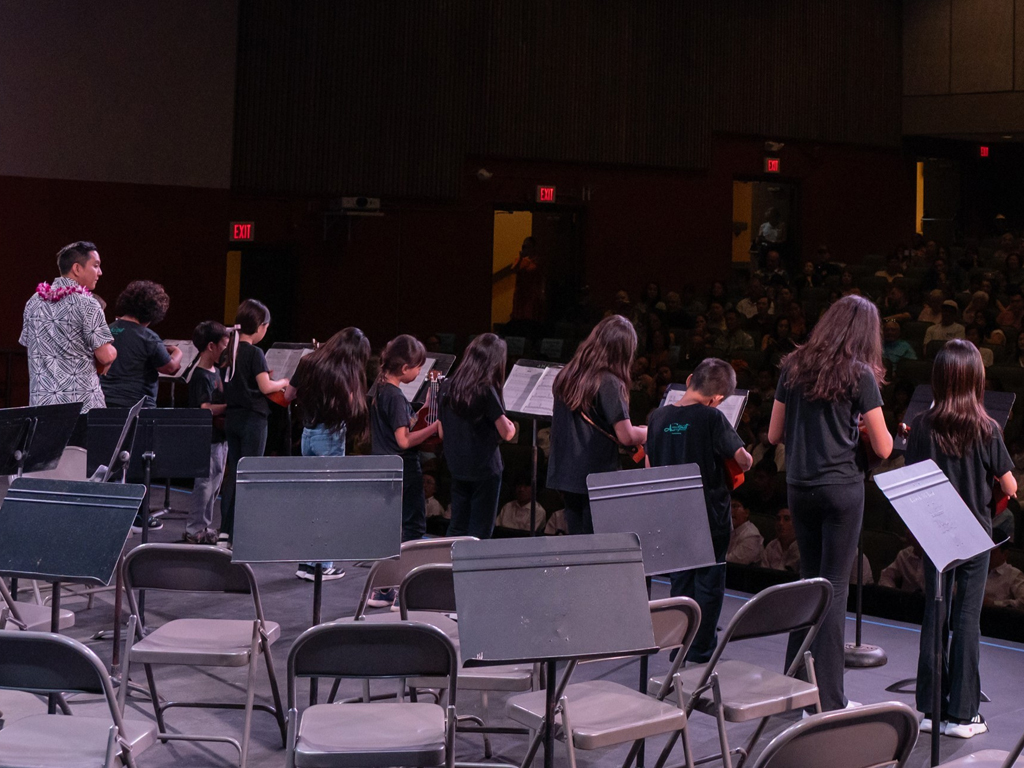 student performers in the Hawaii Youth Symphony